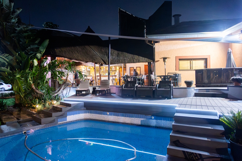 2-eaglesnest-swimming-pool-night-2